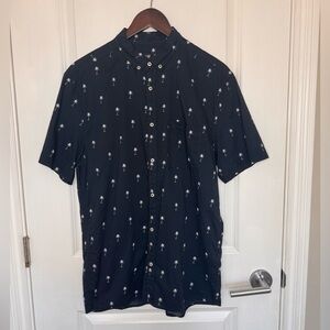 H&M Men’s Navy Palm Tree Print Casual Button-Up Shirt